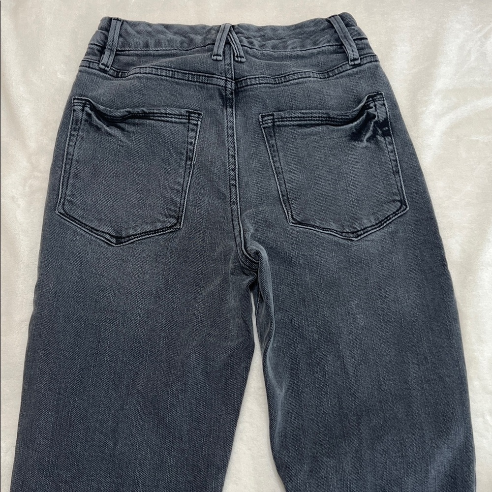 ✨ Good American Slim Raw Hem Skinny Jeans — Size 0 (EUC) - Picture 4 of 10